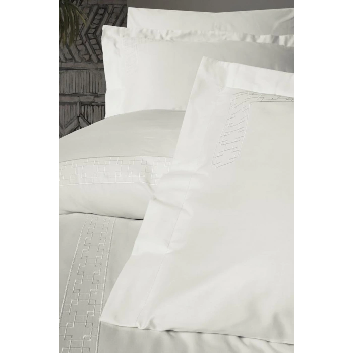 Nakışlı Çift Kişilik Saten Nev Takımı Luxe Ekru