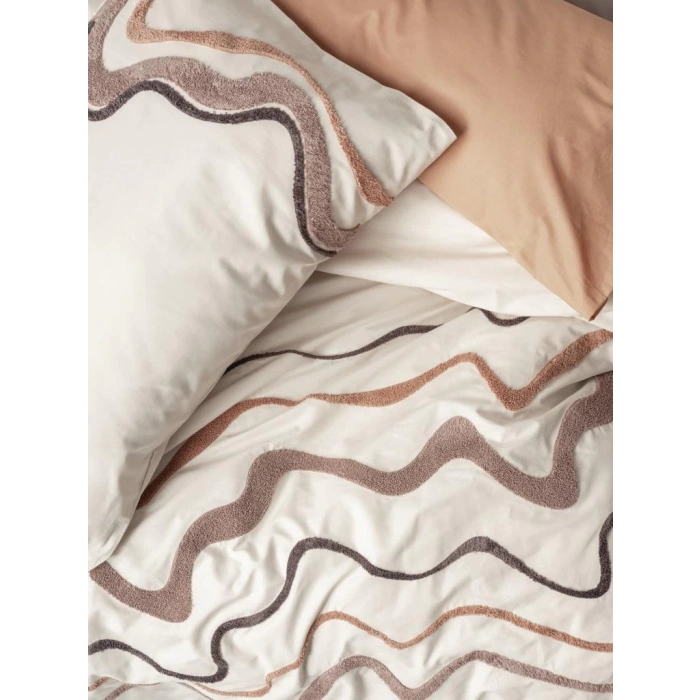 Puff Nakışlı Ranforce Çift Kişilik Nev Takımı Molende Karamel