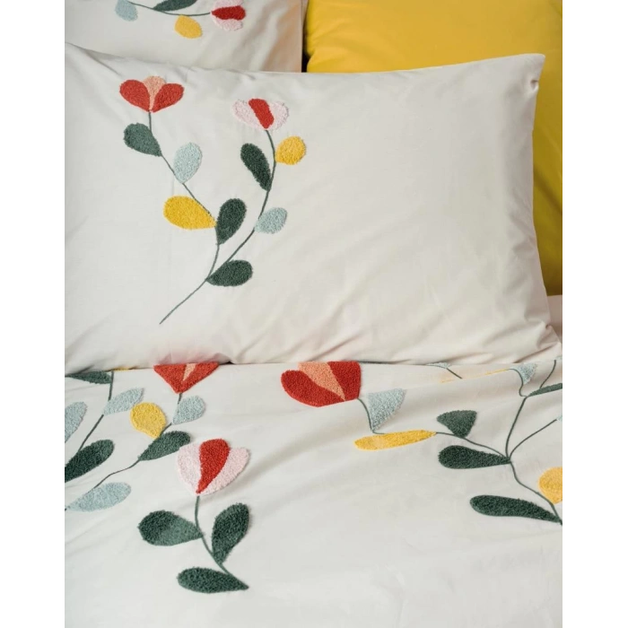 Puff Nakışlı Ranforce Çift Kişilik Nev Takımı Nella Hardal