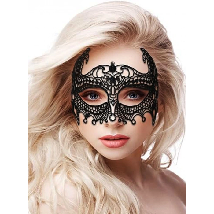 Siyah Renk Dantel Kesim Dantel İşlemeli B Parti Maskesi 4 No