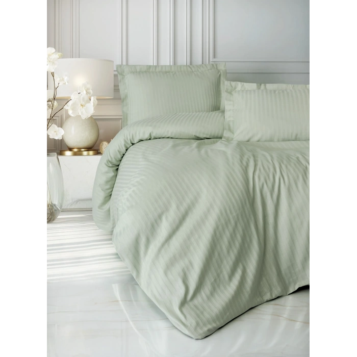 Stripe Elegant Adaçayı Çift Kişilik Saten Nev Takımı