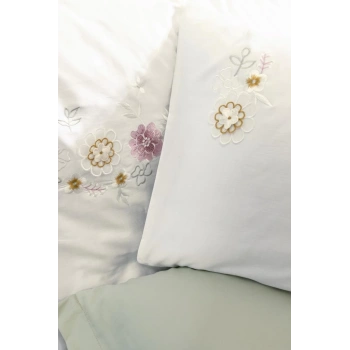 3D Nakışlı Çift Kişilik Saten Nev Takımı Jenka Mint