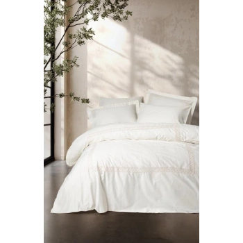 Nakışlı Çift Kişilik Saten Nev Takımı Riley Ekru