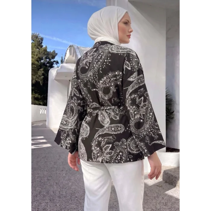 Buta Desenli Kimono