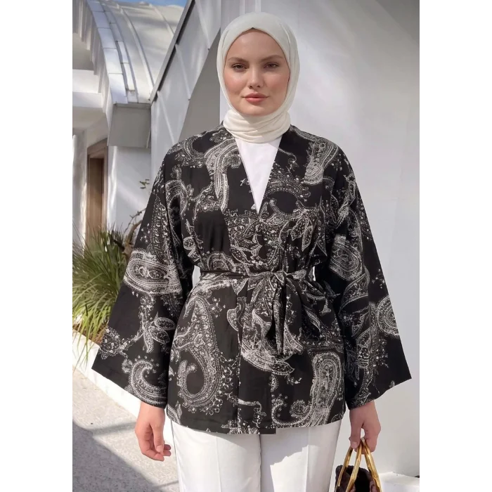 Buta Desenli Kimono