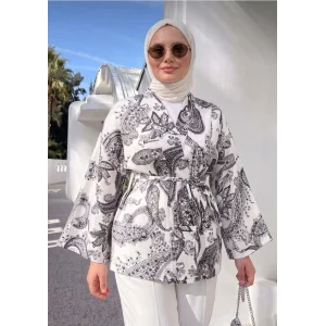 Buta Desenli Kimono