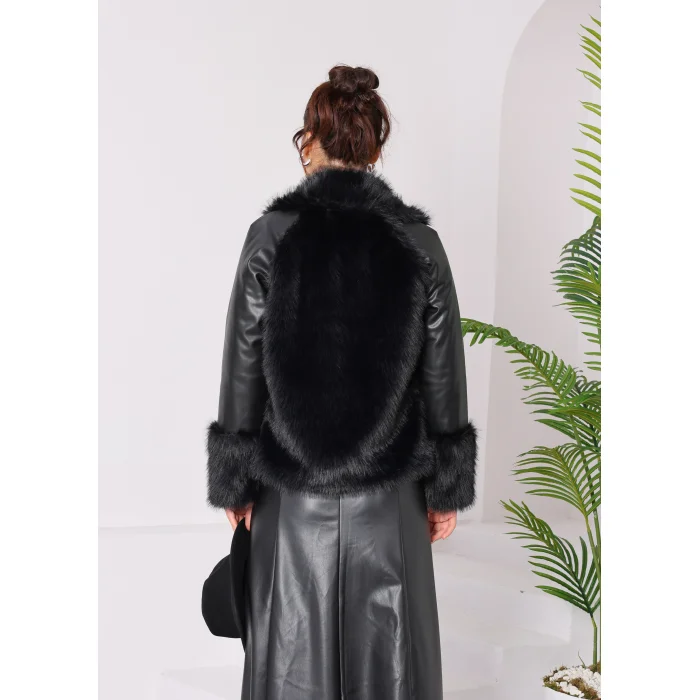 Mini Kemer Detaylı Kürk Siyah