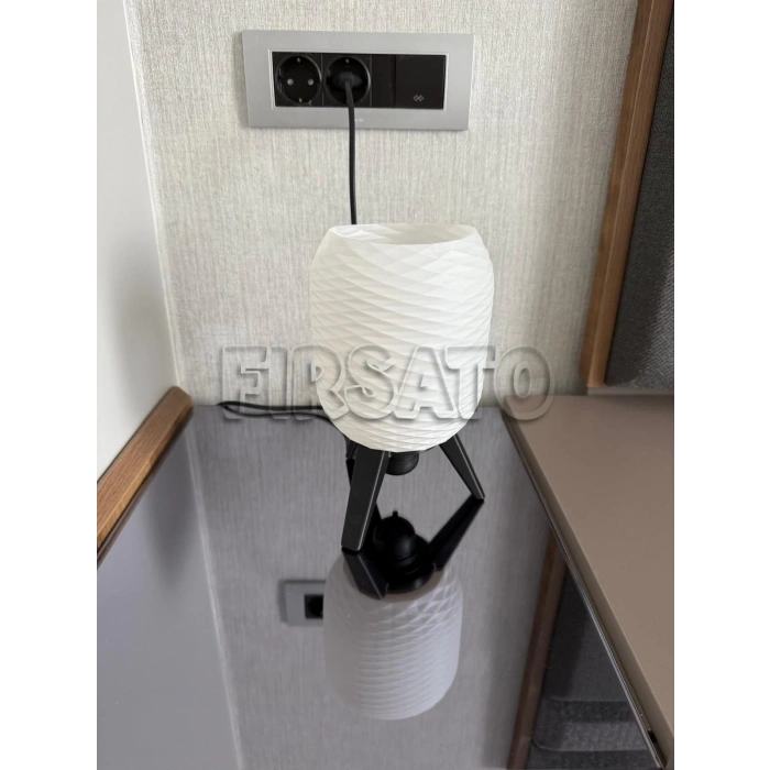 Form Işıkları Serisi- Ezgi Masa Lambası