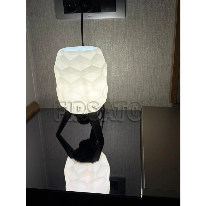 Form Işıkları Serisi - Prizma Masa Lambası