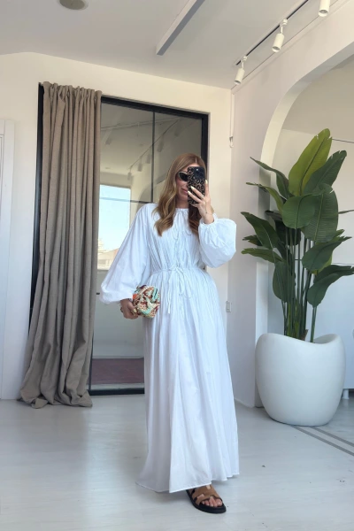 BEYAZ NERVÜR BAĞLAMALI ELBİSE