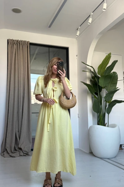 SARI BALON KOL BAĞLAMALI ELBİSE