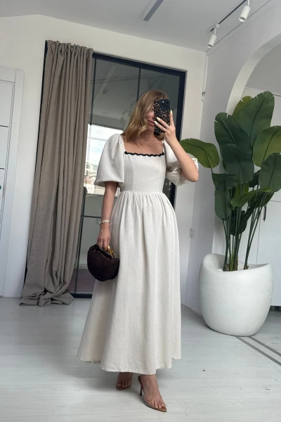 BEJ SIRT BAĞLAMALI BALON KOL KETEN ELBİSE