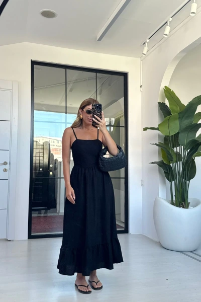 SİYAH İNCE ASKILI ELBİSE