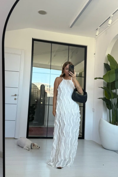 BEYAZ JAKARLI ELBİSE