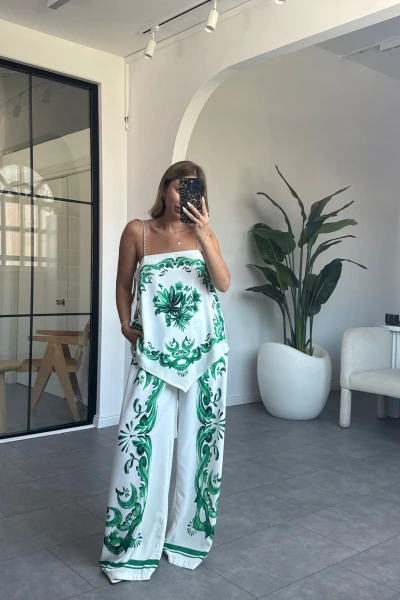 YEŞİL DESENLİ İP ASKILI BEYAZ TAKIM