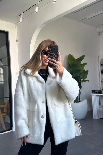 BEYAZ İKİ CEPLİ PREMİUM KALİTE PELUŞ KABAN