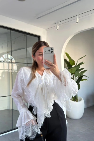 BEYAZ DANTEL DETAY GÖMLEK BLUZ