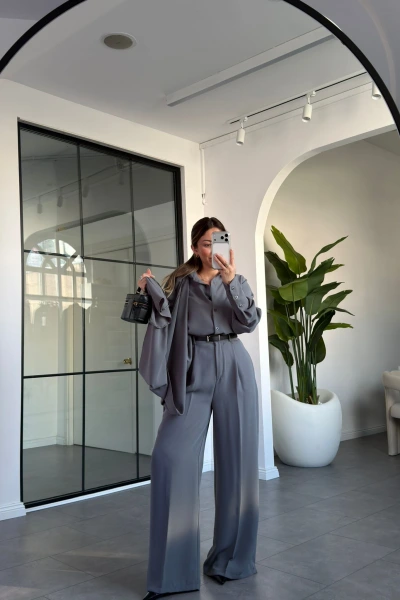 GRİ ŞAL DETAYLI KEMERLİ GÖMLEK TAKIM