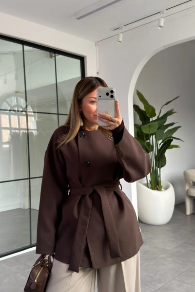 KAHVE ÜÇ DÜĞMELİ KUŞAKLI CEKET