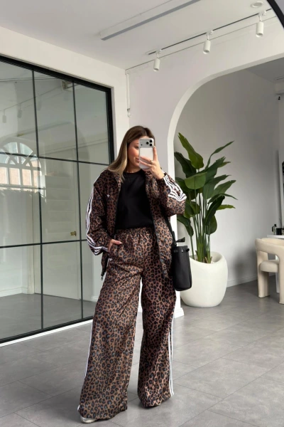 LEOPAR DESEN MARKA MODEL EŞOFMAN TAKIMI