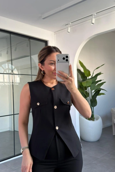 SİYAH GOLD DÜĞMELİ CEP KAPAKLI YELEK PANTOLON TAKIM