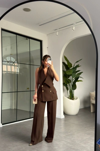 KAHVE ASİMETRİK YAKA GOLD DÜĞMELİ YELEK PANTOLON TAKIM