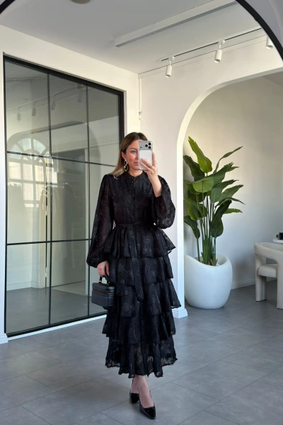 SİYAH ÇİÇEK DESENLİ FIRFIRLI ELBİSE 9702