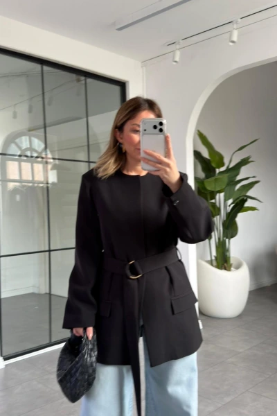 SİYAH KEMERLİ YAKASIZ BLAZER CEKET