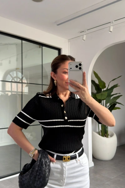 SİYAH ÇİZGİLİ KISA KOLLU TRİKO