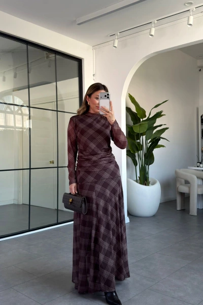 KAHVERENGİ EKOSE DESEN BLUZ ETEK TAKIM 2095