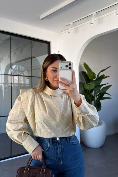 KREM DİK YAKA TASARIM GÖMLEK 8584