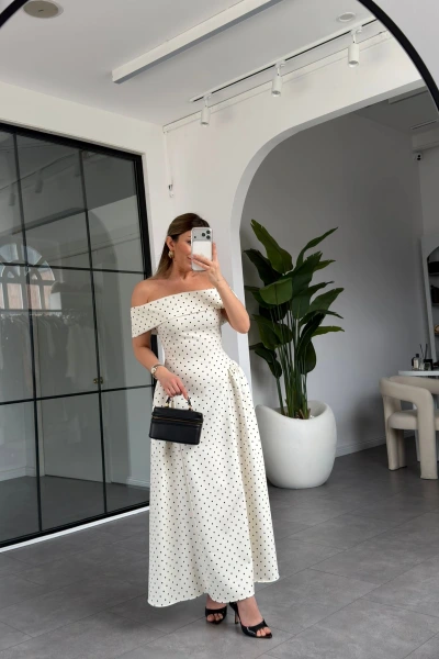 EKRU PUANTİYELİ MADONNA YAKA MİDİ ELBİSE 00888