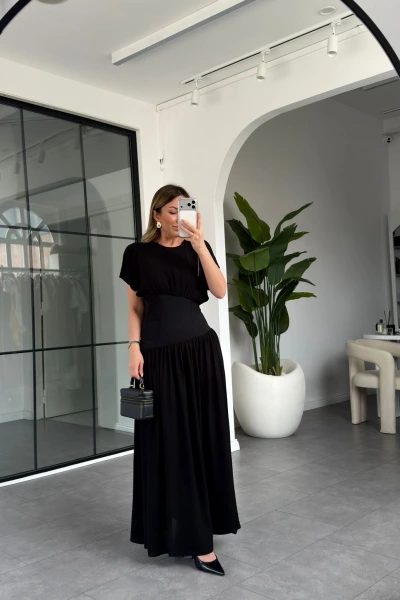 SİYAH KORSAJLI MİDİ ELBİSE 0785