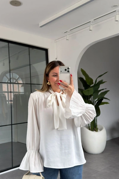 BEYAZ YAKASI BAĞLAMALI VATKALI BLUZ 1016