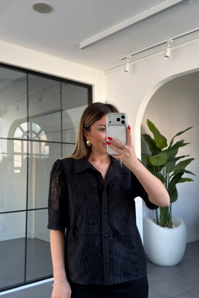 SİYAH DANTEL KISA KOL GÖMLEK 29612