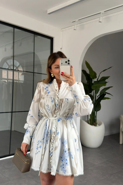 BEYAZ DESENLİ BOYDAN DÜĞMELİ MİNİ ELBİSE 586