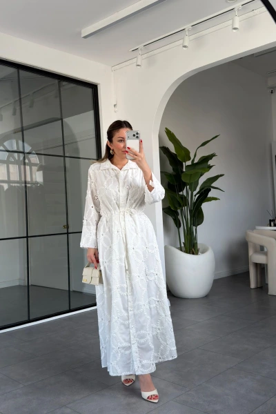 BEYAZ BELİ BÜZGÜLÜ FİSTO ELBİSE