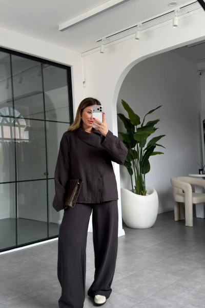 FÜME ASİMETRİK DÜĞMELİ GÖMLEK PANTOLON TAKIM 51335