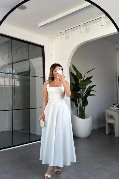 BEYAZ KALIN ASKILI KARE YAKA ELBİSE