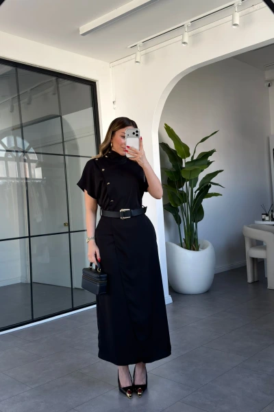 SİYAH DİK YAKA DÜĞME DETAYLI ELBİSE 37045