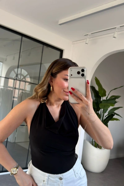 SİYAH SIFIR KOL BOYUNDAN GEÇMELİ BLUZ 12247