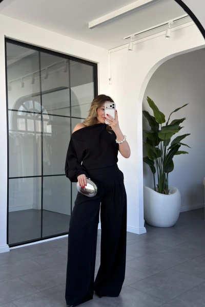 SİYAH KAYIK YAKA PANTOLON BEL DETAY TAKIM