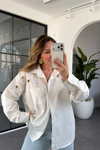 BEYAZ İNCİ DETAY GÖMLEK