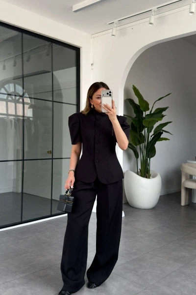 SİYAH OMUZLARI HACİMLİ CEKET TAKIM 5657