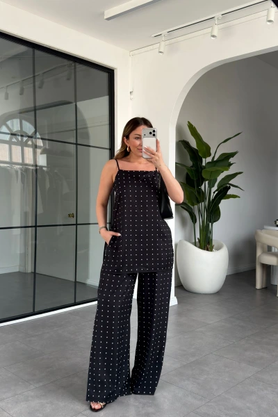 SİYAH EKRU PUANTİYELİ SATEN TAKIM 8568