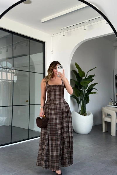 KAHVE EKOSE DESEN KETEN ELBİSE 0916