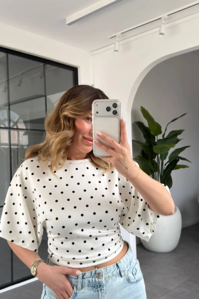 EKRU PUANTİYE DESEN BEL BÜZGÜLÜ T-SHİRT 1105