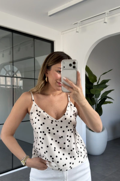 EKRU PUANTİYE İP ASKILI BLUZ 8577