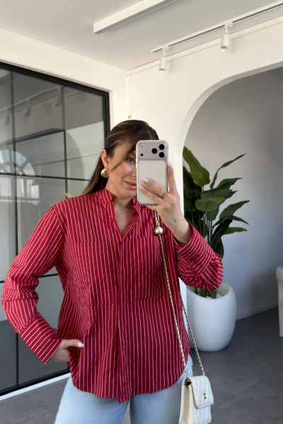 KIRMIZI HAKİM YAKA ÇİZGİLİ GÖMLEK 260894