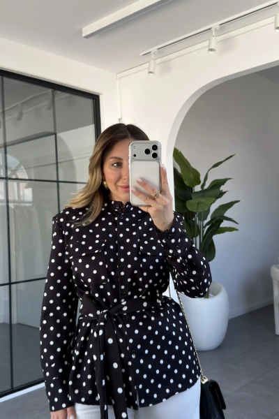 SİYAH PUANTİYELİ GÖMLEK 5456